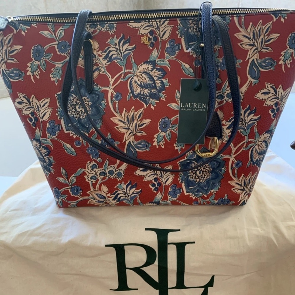 Ralph Lauren Keaton floral tote with sleeper bag included.